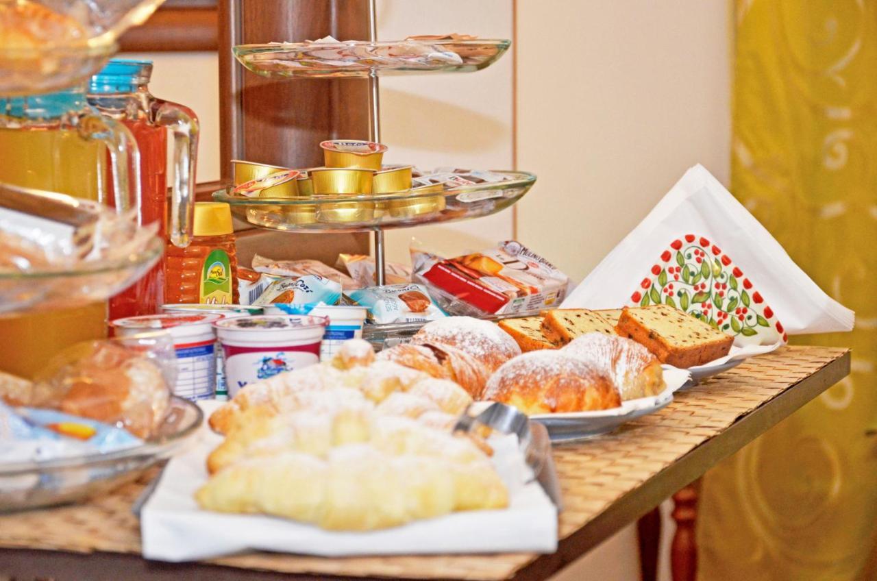 Bed & Breakfast A Castel Capuano Napoli Eksteriør bilde
